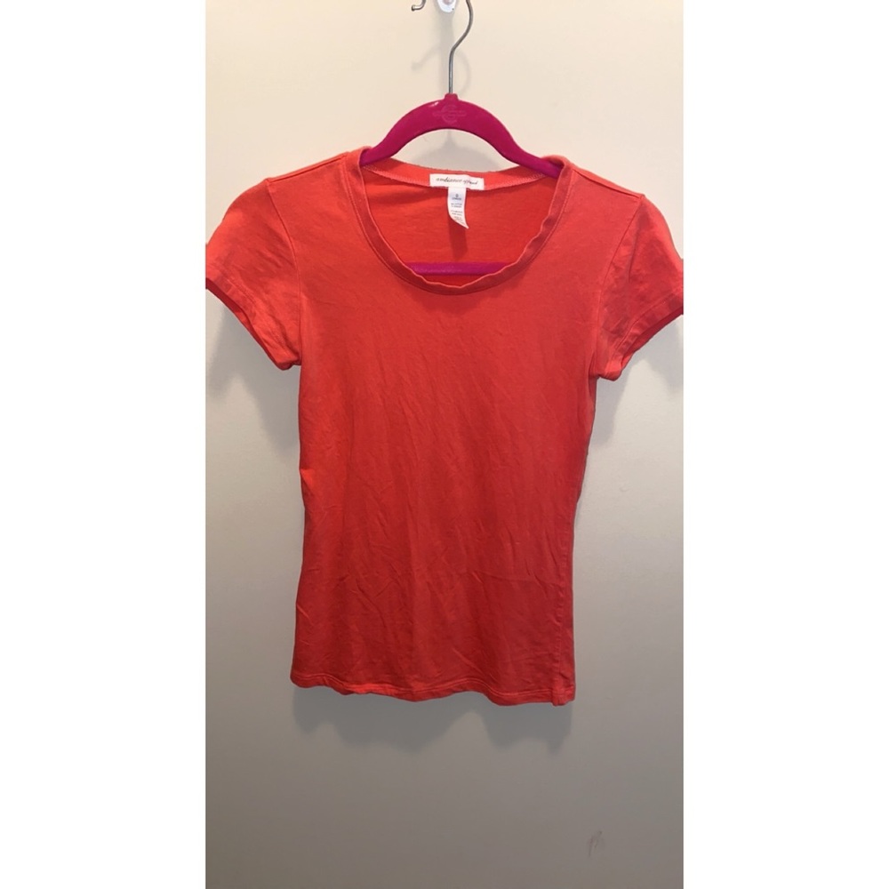 Ambiance apparel t shirt in size S